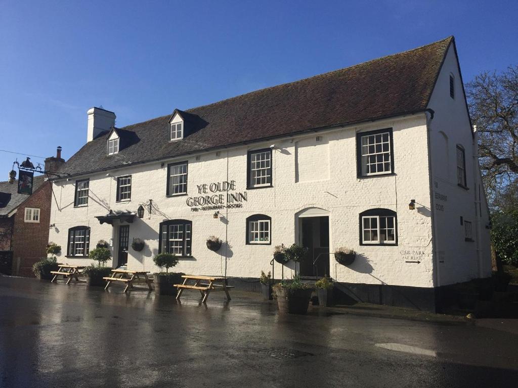 Ye Olde George - Badger Pubs